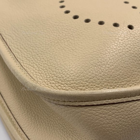 Authentic HERMES Ivory Beige Clemence Evelyne II PM Crossbody Bag - Picture 9 of 16